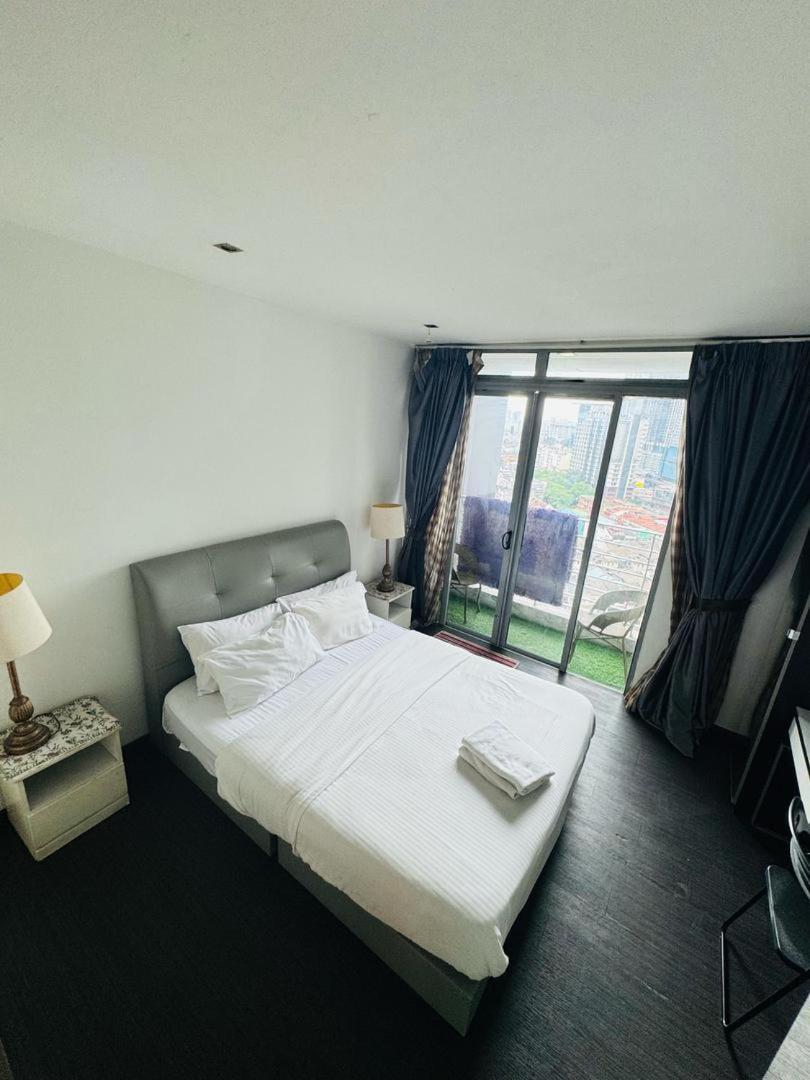 Taragon Standard Apartemen *